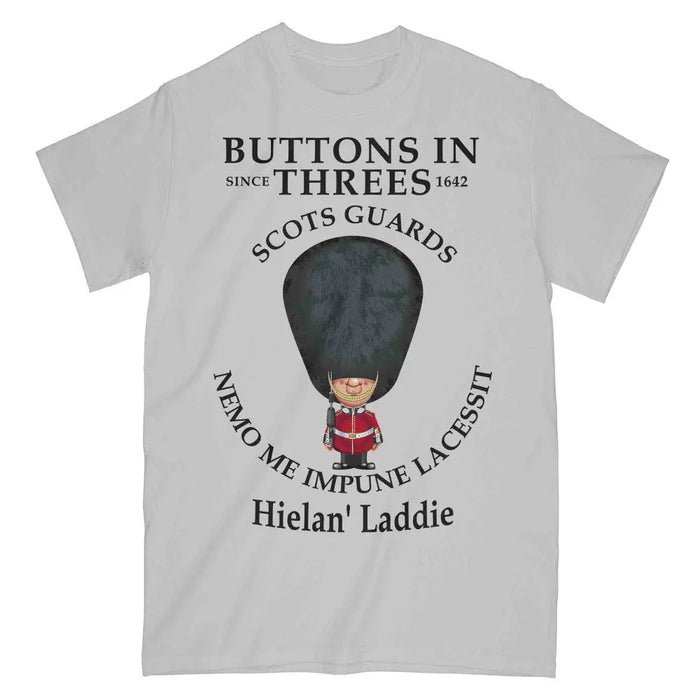 SCOTS GUARDS BUTTONS IN THREE'S Military Printed T-Shirt