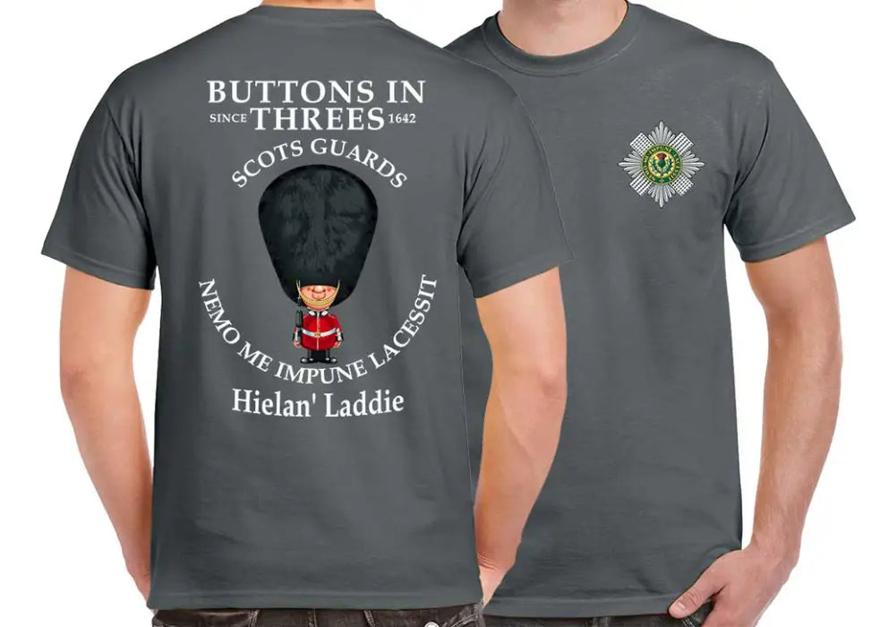 SCOTS GUARDS BUTTONS IN THREE'S DOUBLE PRINT T-Shirt