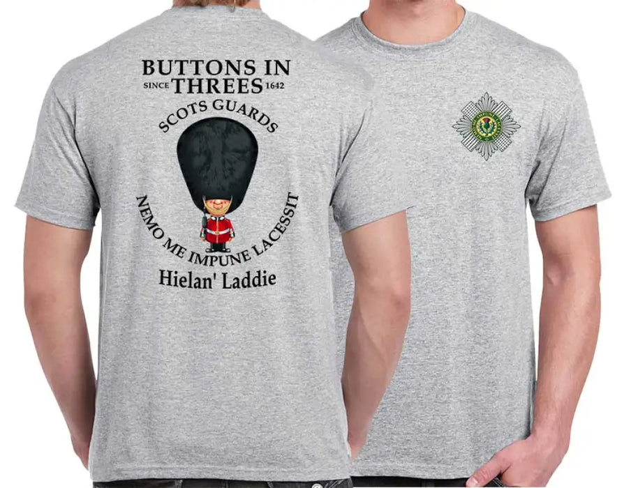 SCOTS GUARDS BUTTONS IN THREE'S DOUBLE PRINT T-Shirt