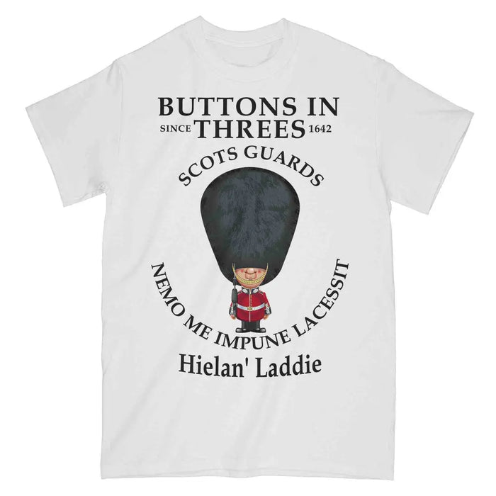 SCOTS GUARDS BUTTONS IN THREE'S Military Printed T-Shirt